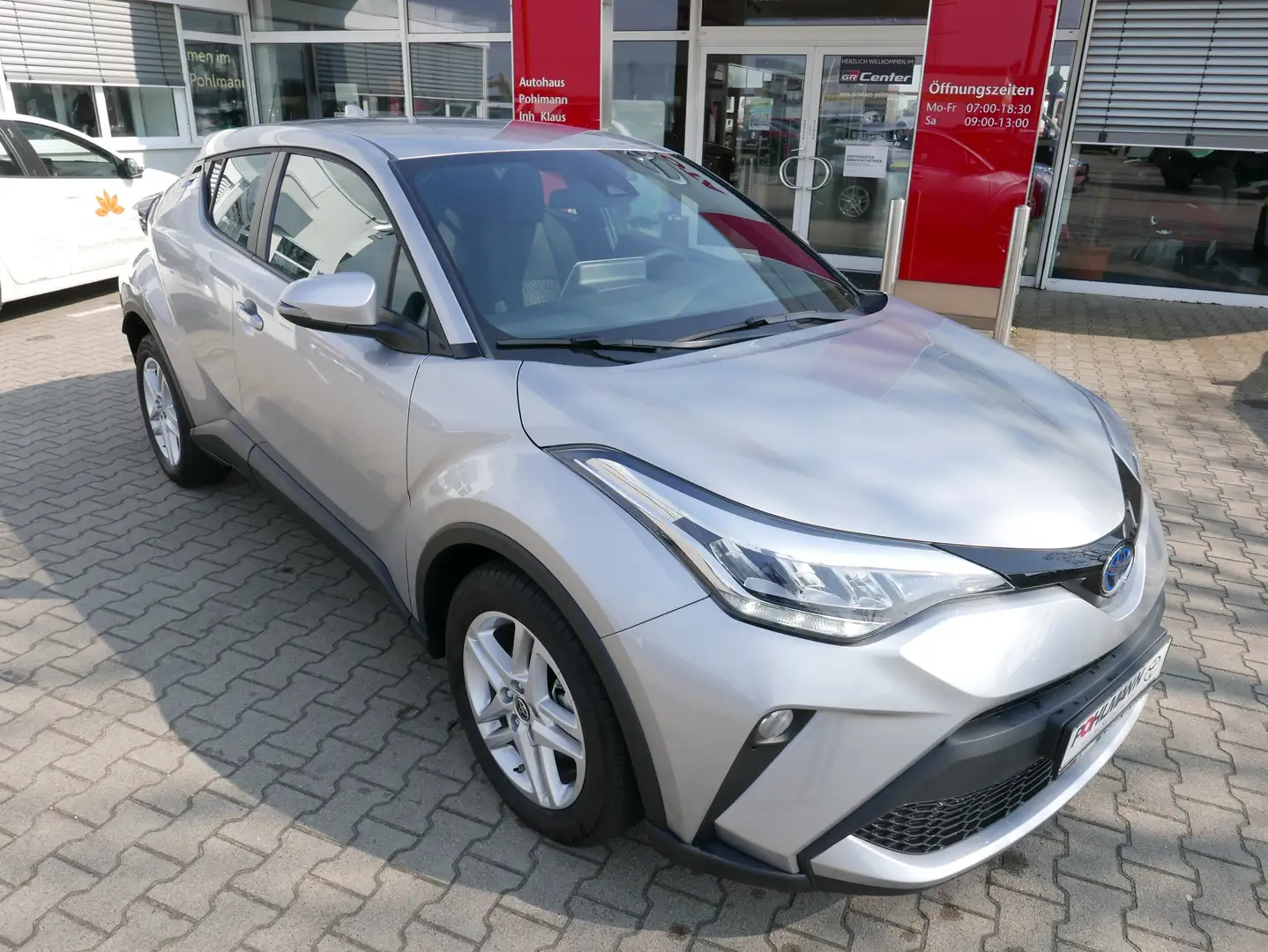 Toyota C-HR Hybrid Flow *DAB*ACC*AT Silber - 2