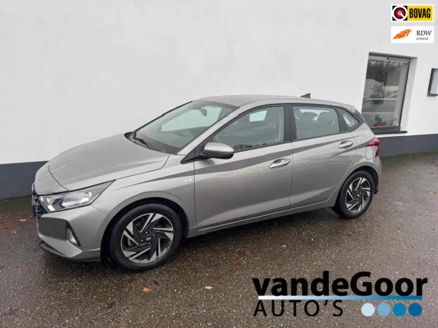 Hyundai i20 1.0 T-GDI Comfort Smart, '22, navi, camera, apple Grigio - 1