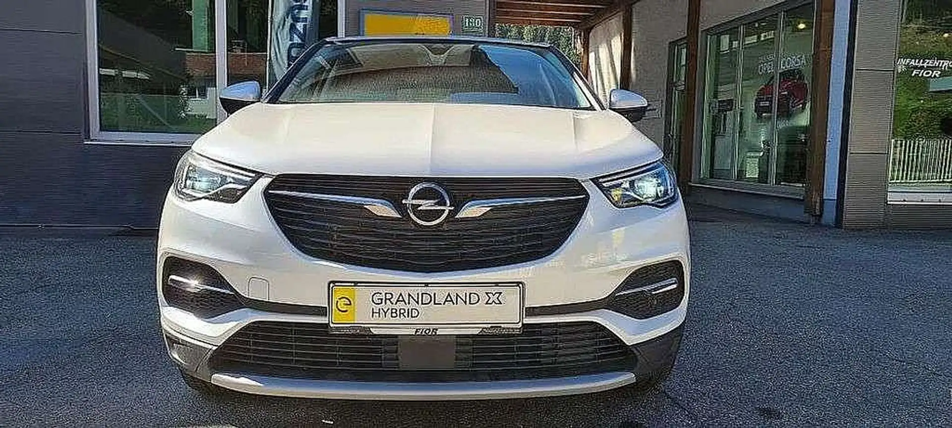Opel Grandland X 1,6 Turbo PHEV Innovation Bianco - 1