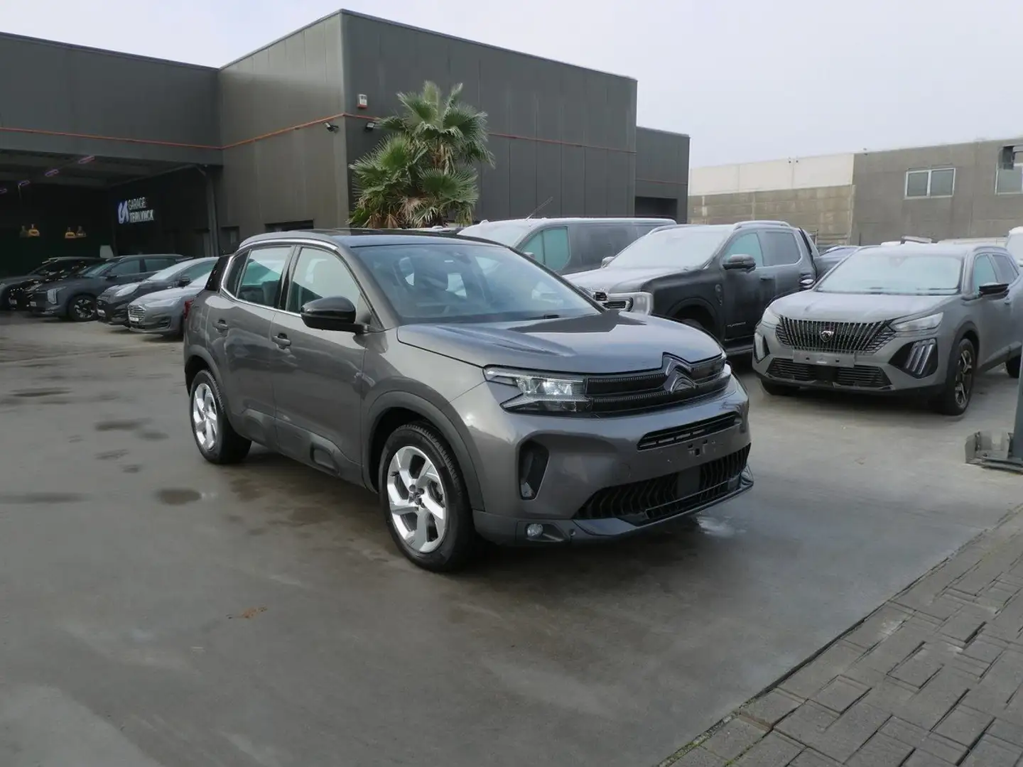 Citroen C5 Aircross 1.2 i benzine 130pk Plus Camera '23 (07585) Gris - 2