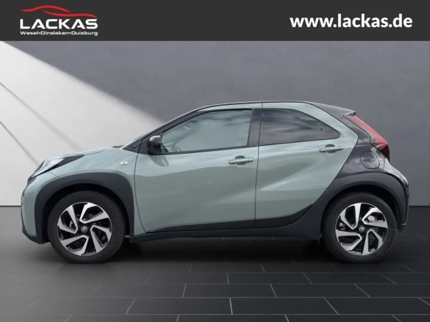 Toyota Aygo X Team D SHZ DAB Apple CarPlay Android Auto Vert - 2