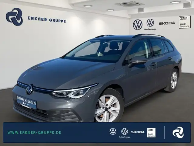 Volkswagen Golf VIII Variant 1.0TSI Life+NAVI+ACC+LED+SHZ+