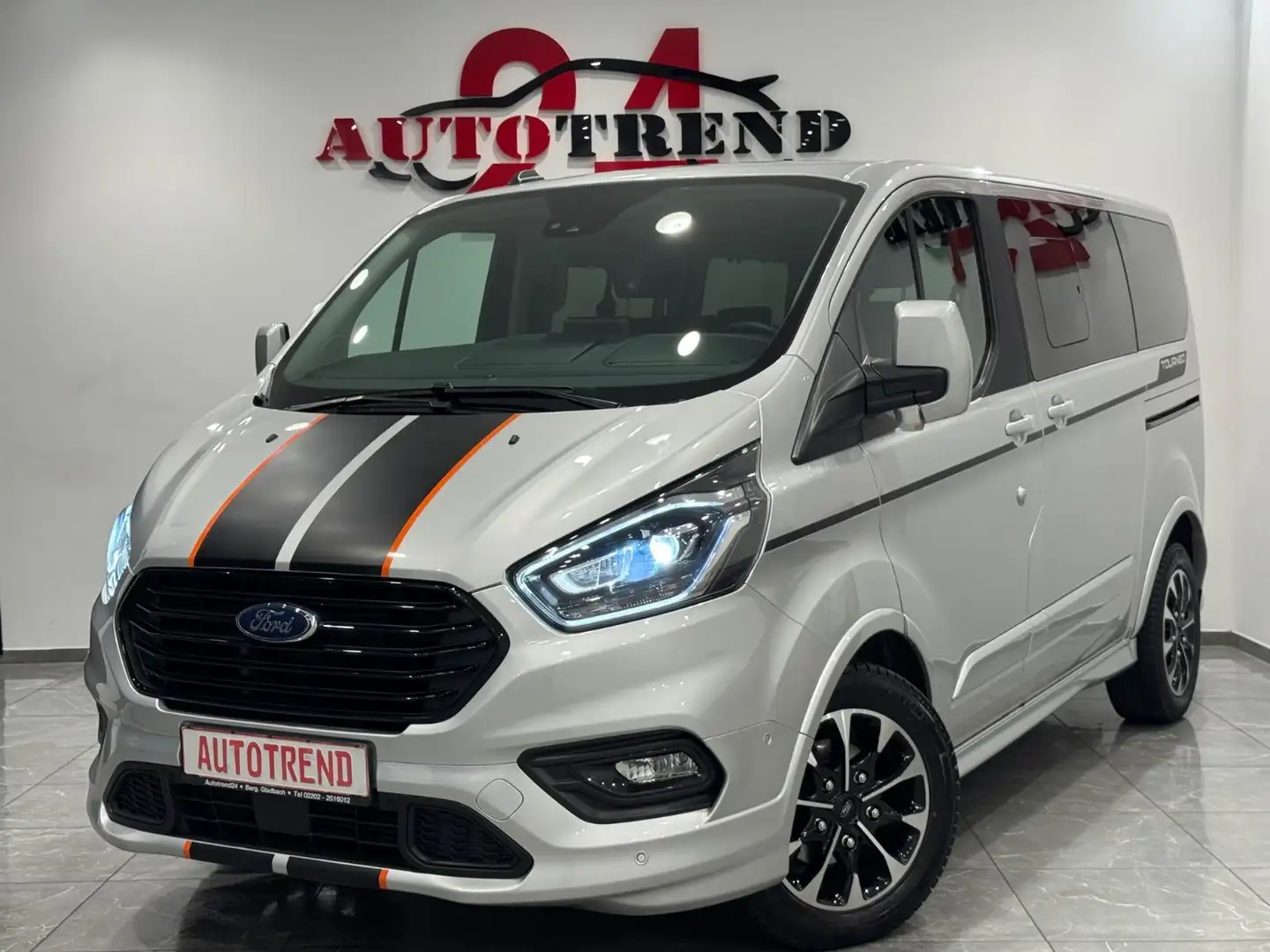 Ford Tourneo Custom Sport L1 55TKM 8-SITZER Argent - 1