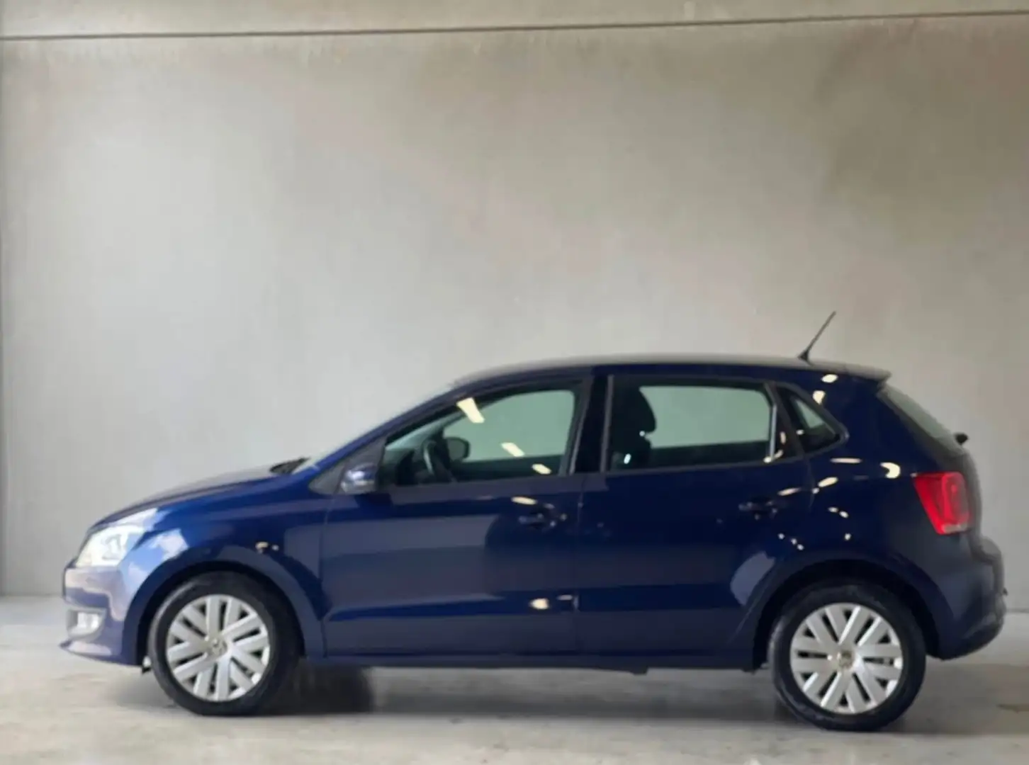 Volkswagen Polo Polo 1.2 Comfortline Bleu - 2