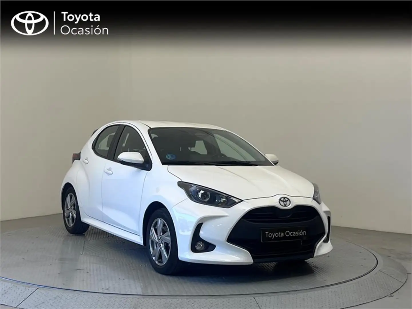 Toyota Yaris ACTIVE PLUS - 2