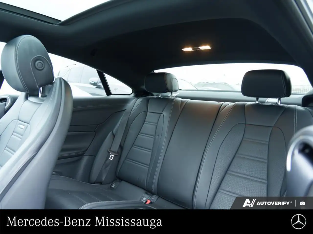 Mercedes-Benz E-Class photo Mercedes-Benz E-Class