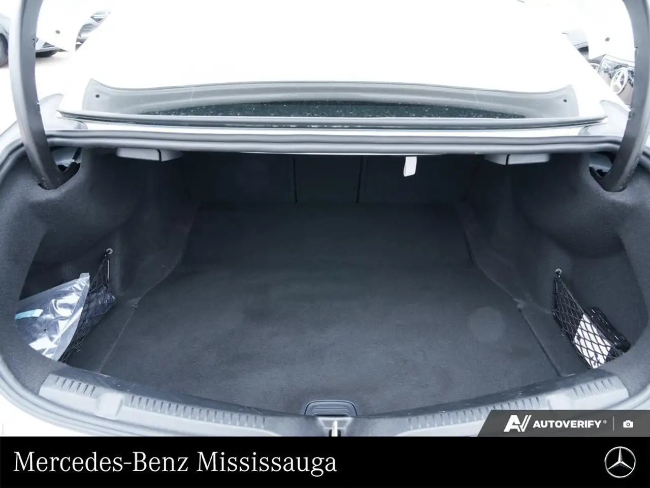 Mercedes-Benz E-Class photo Mercedes-Benz E-Class