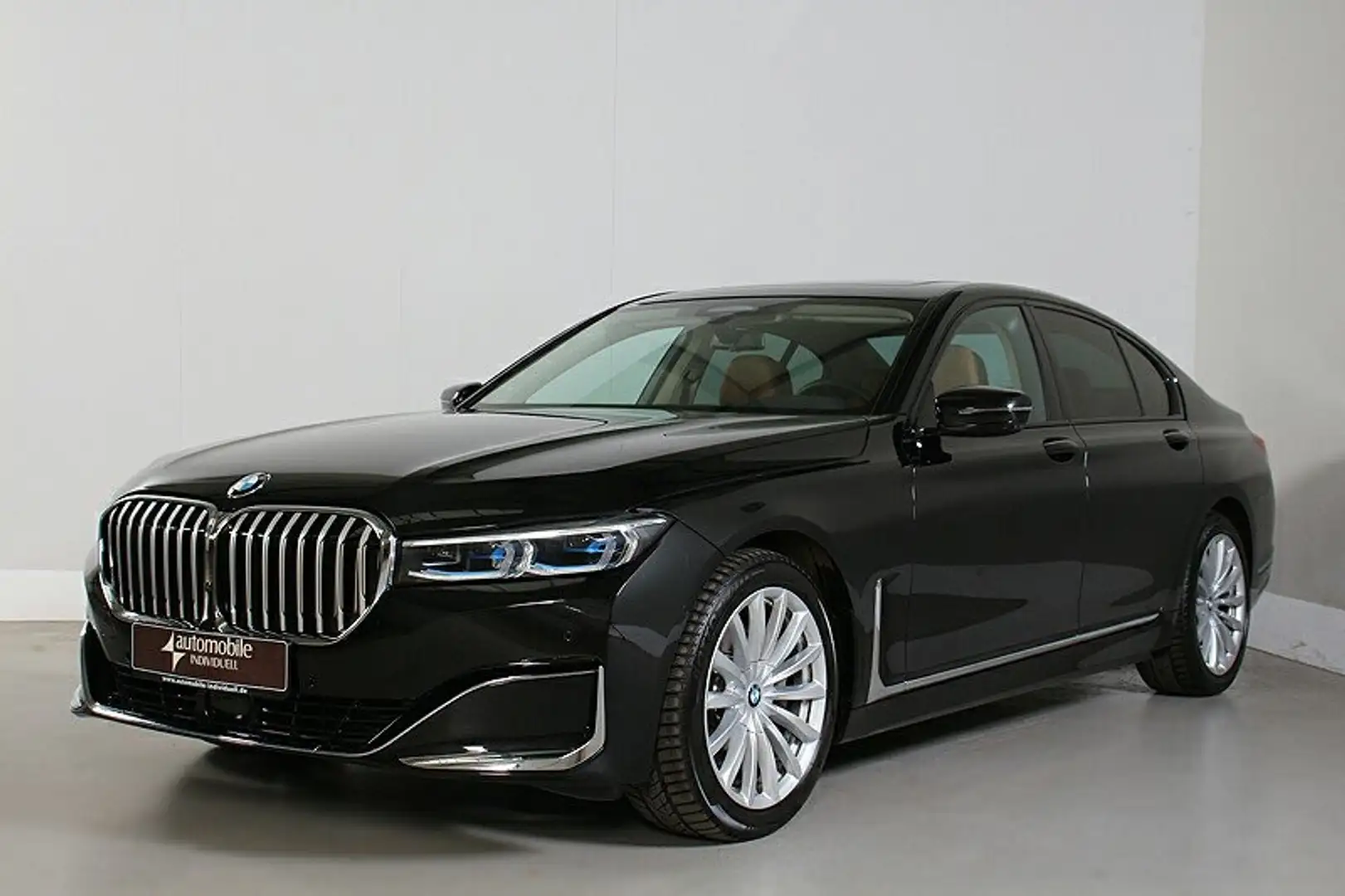 BMW 740 d xDr. Laser ACC HuD Massage Standh Sitzbelüf Чорний - 2