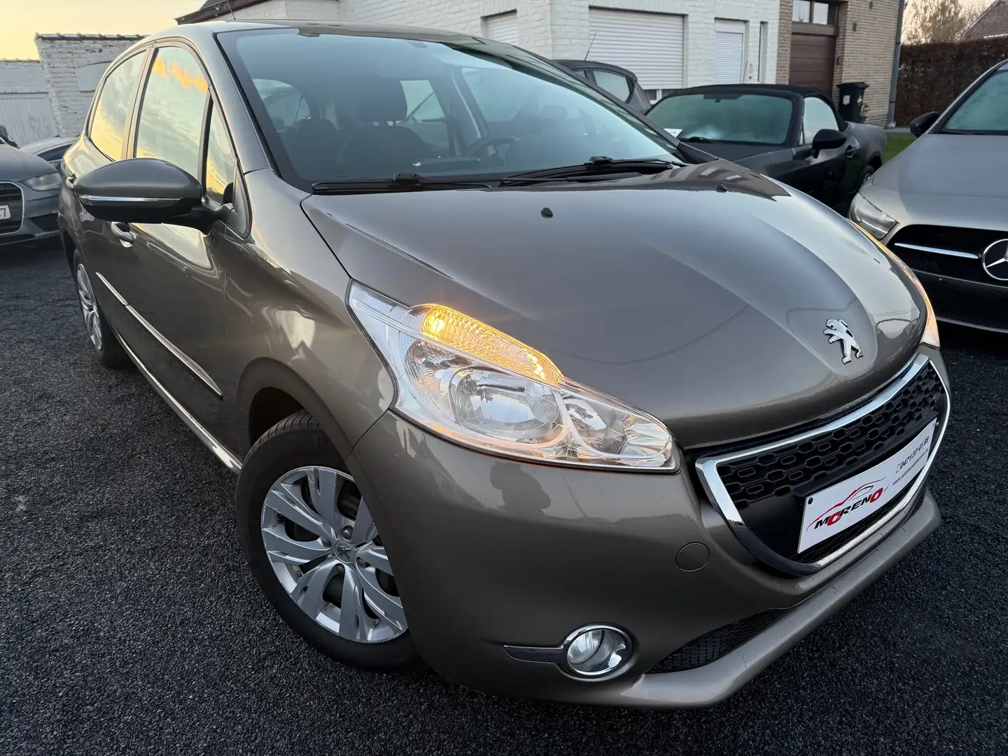 Peugeot 208 208 navigatie 12 maanden waarborg Bronzo - 1