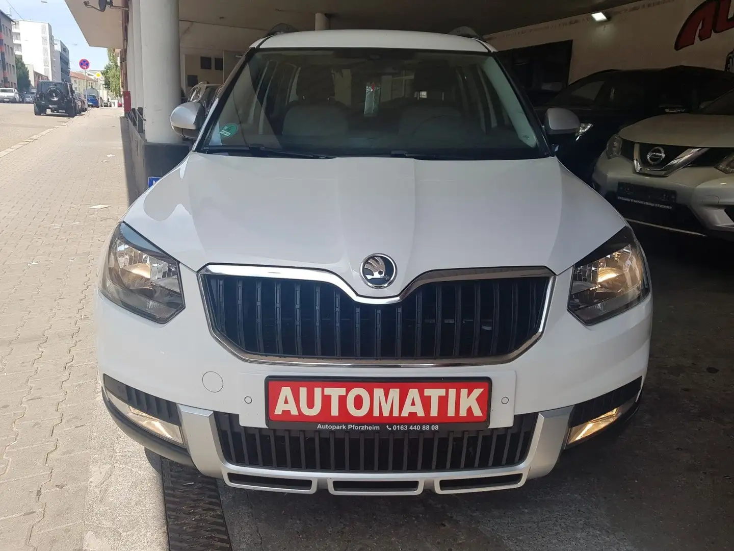 Skoda Yeti Elegance Outdoor/Automatik/Garantie/1Hand Blanc - 2