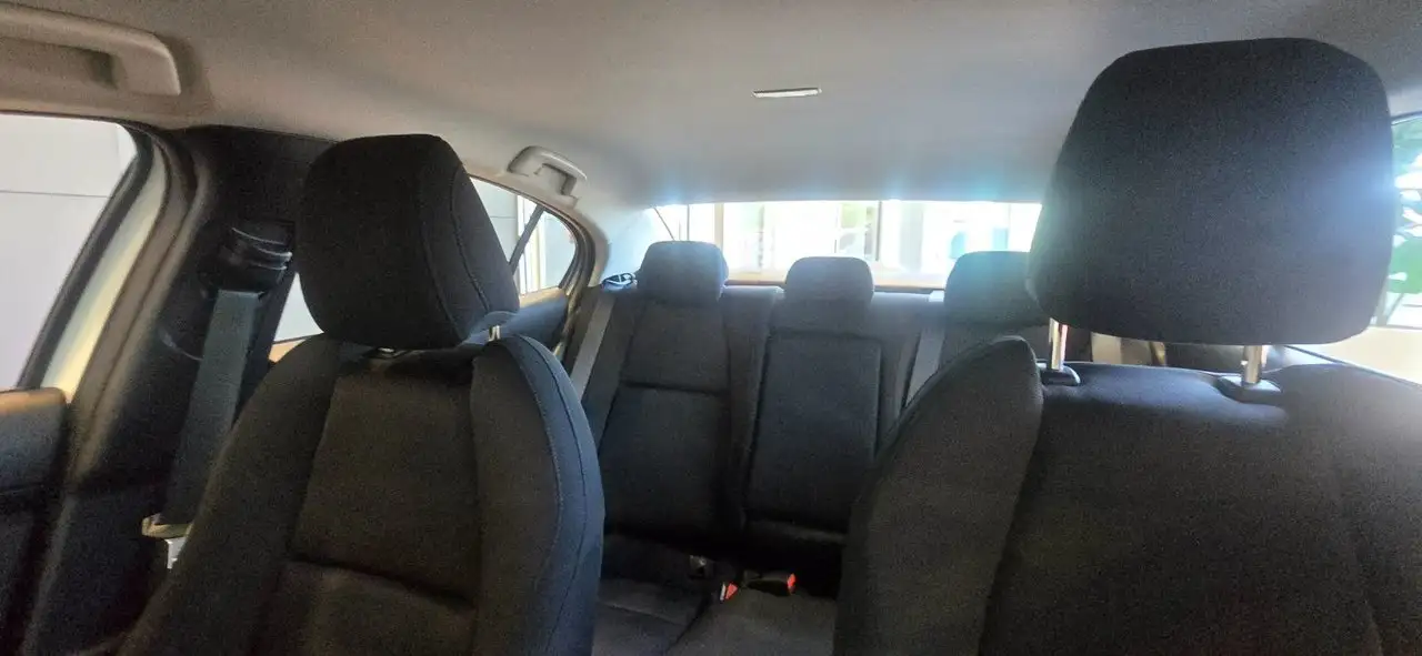 Mazda 3 снимка Mazda 3