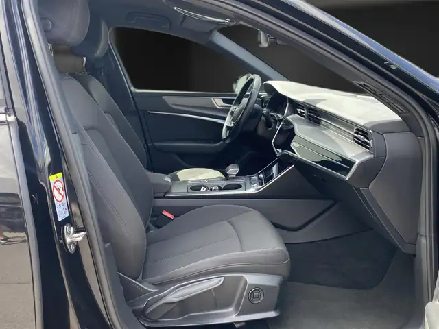 Audi A6 view 14