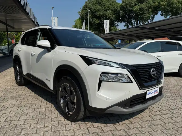Nissan X-Trail view 5