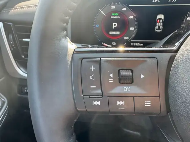 Nissan X-Trail view 13