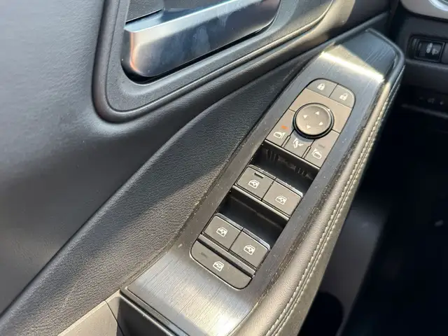 Nissan X-Trail view 12