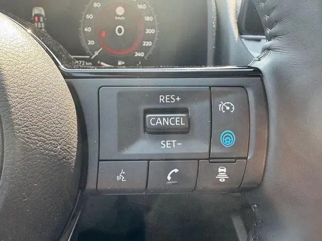 Nissan X-Trail view 14