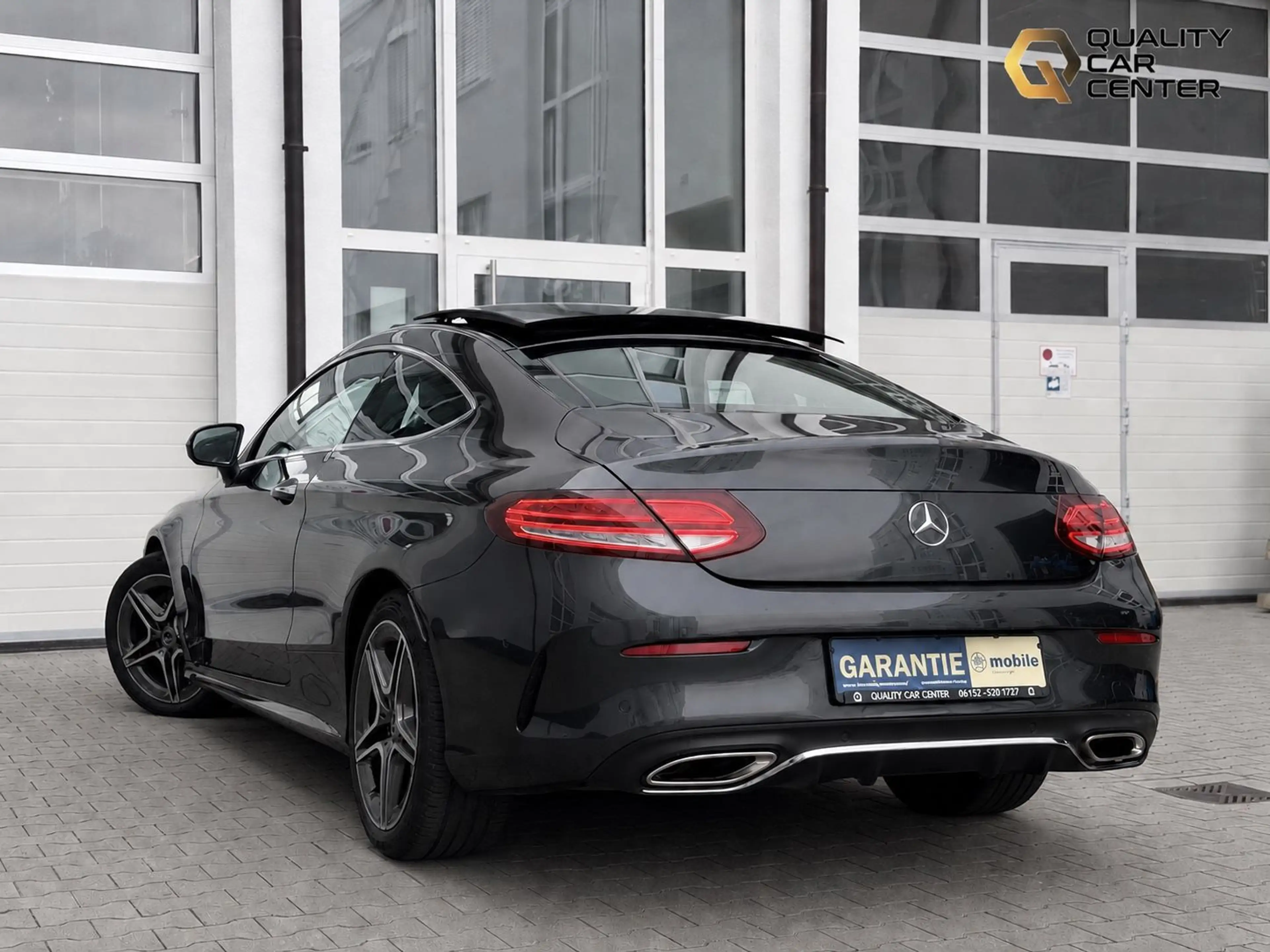 Mercedes-Benz C 300 Coupe 9G AMG *PANO*SPUR*KAMERA*AHK*KEYLESS — photo 4