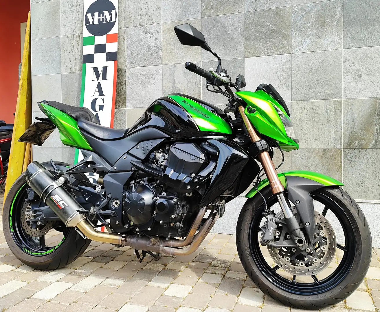 Kawasaki Z 750 r Green - 1