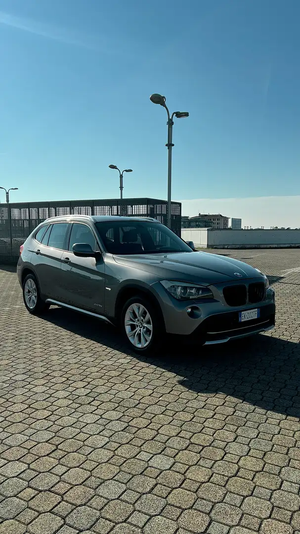 BMW X1 xdrive 18dA Attiva - 1