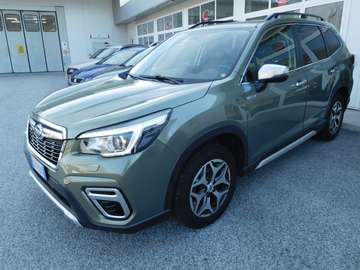 Forester 2.0 e-Boxer MHEV CVT Lineartronic Premium