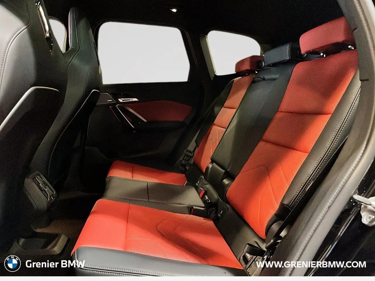 BMW X1 снимка BMW X1