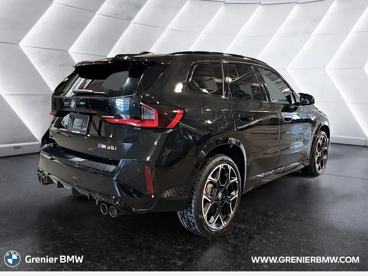 BMW X1 снимка BMW X1