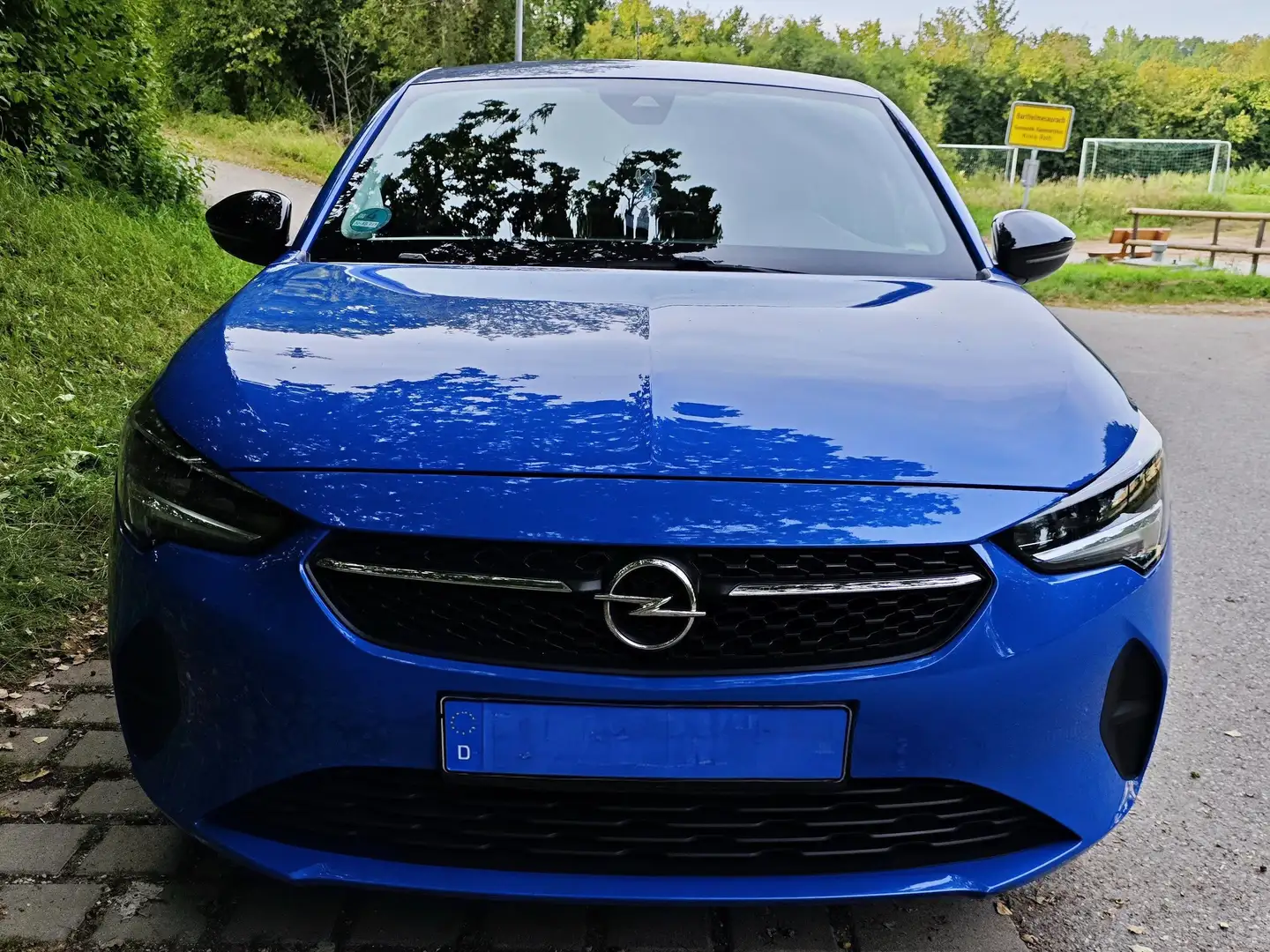 Opel Corsa Corsa 1.2 Direct Injection Turbo Start/StopEdition Blau - 2