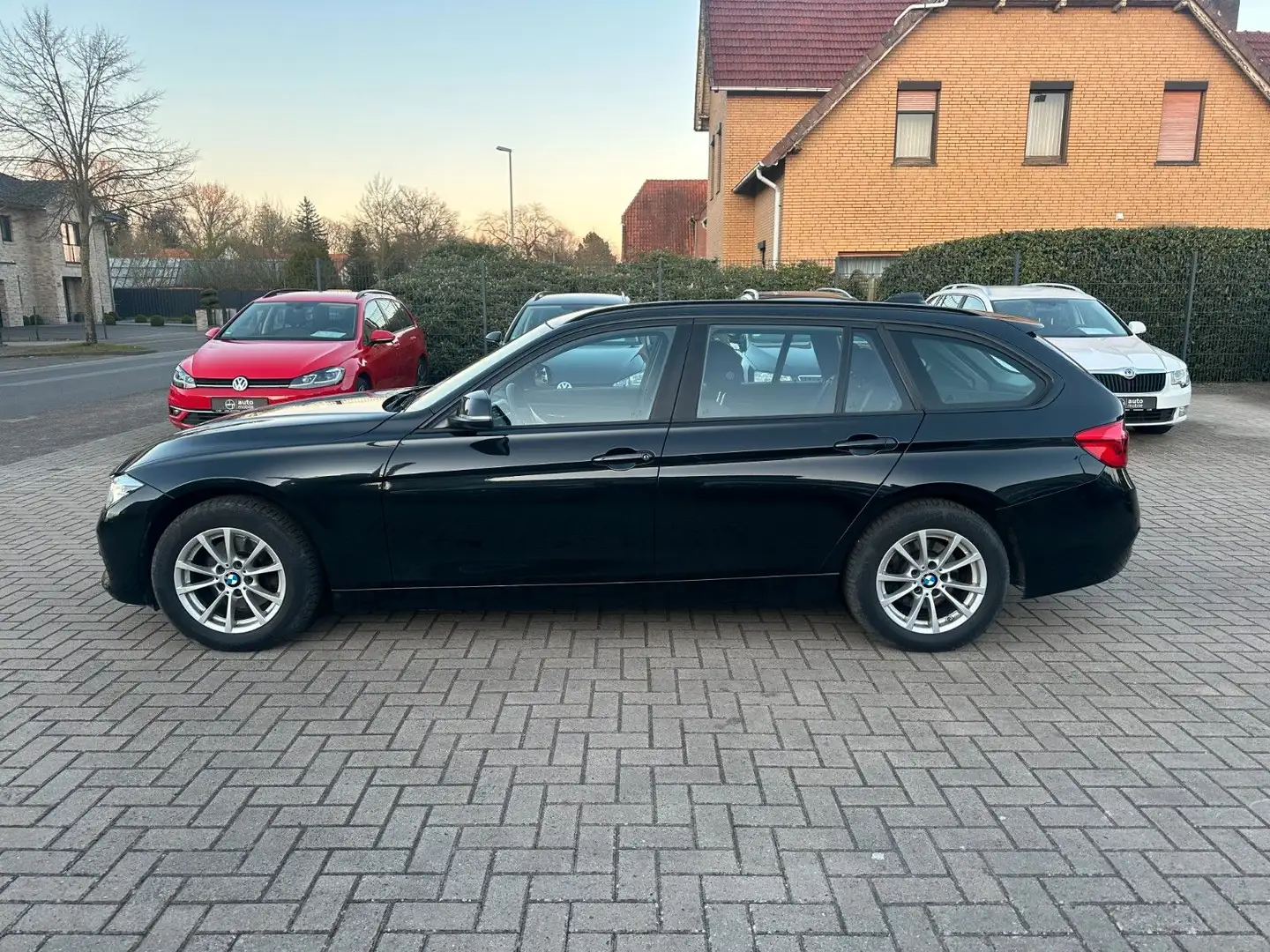 BMW 320 d Touring+xDrive+Autom.+LED+TÜV neu Schwarz - 2