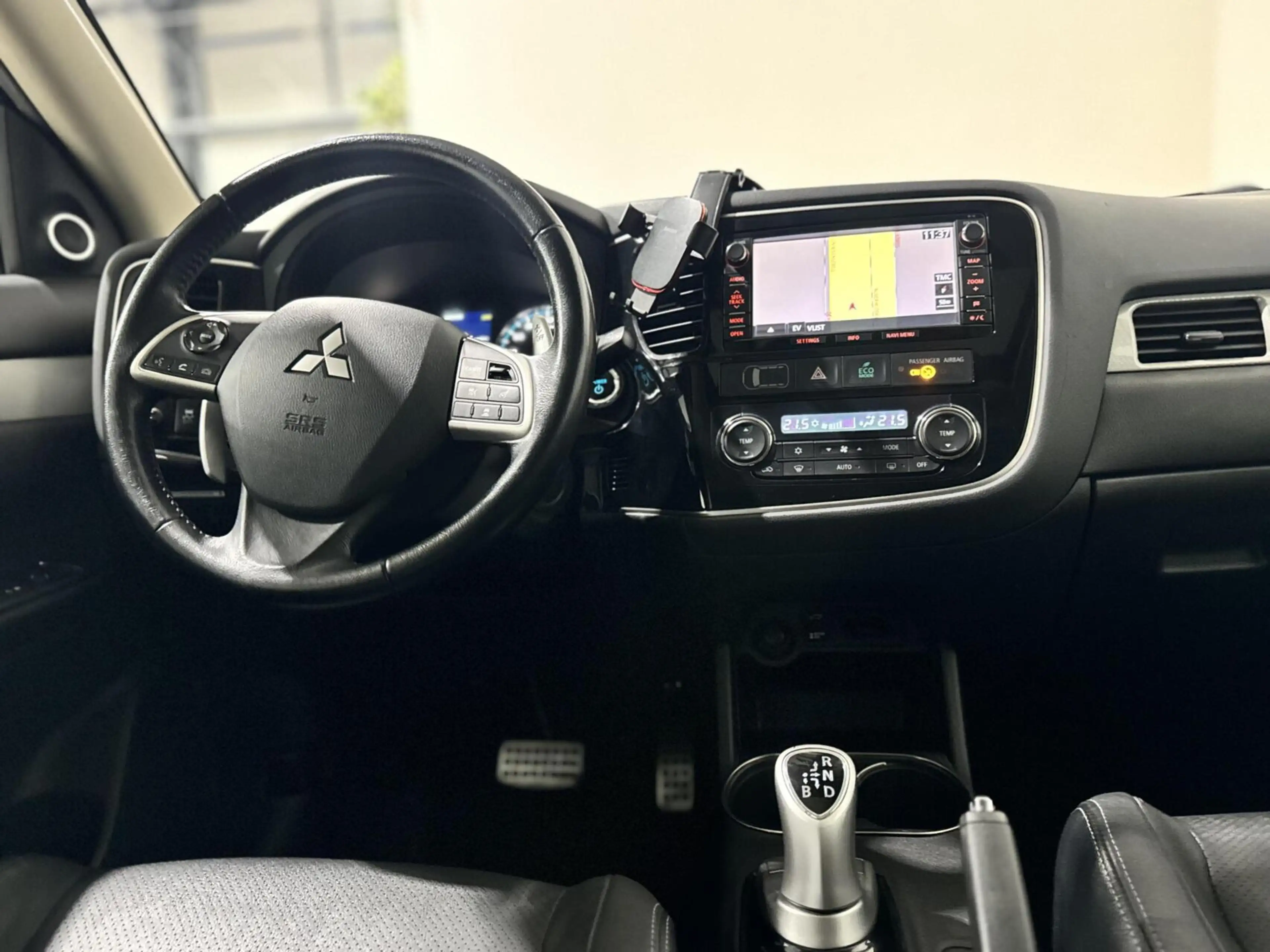 Mitsubishi Outlander 2.0 PHEV Instyle+|TREKHAAK|PANO|ACC| — photo 13