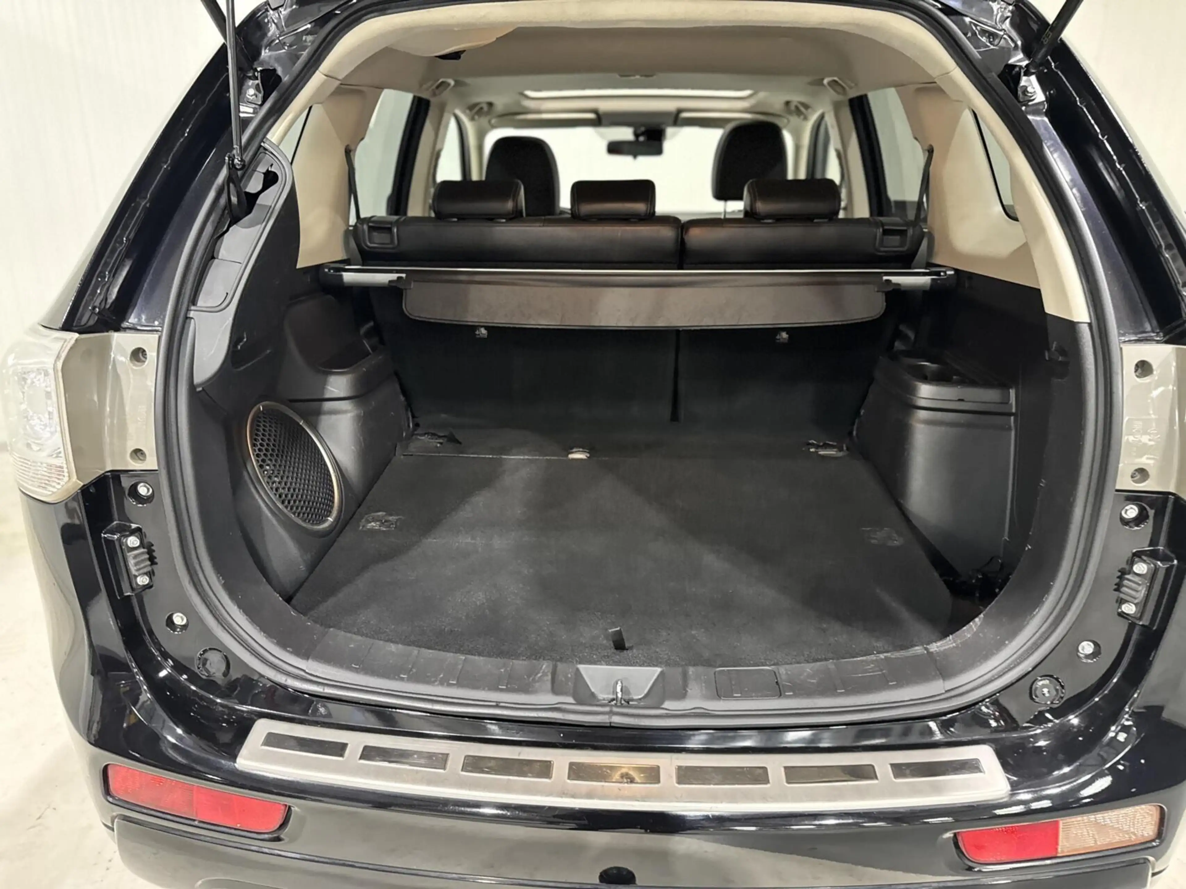 Mitsubishi Outlander 2.0 PHEV Instyle+|TREKHAAK|PANO|ACC| — photo 35