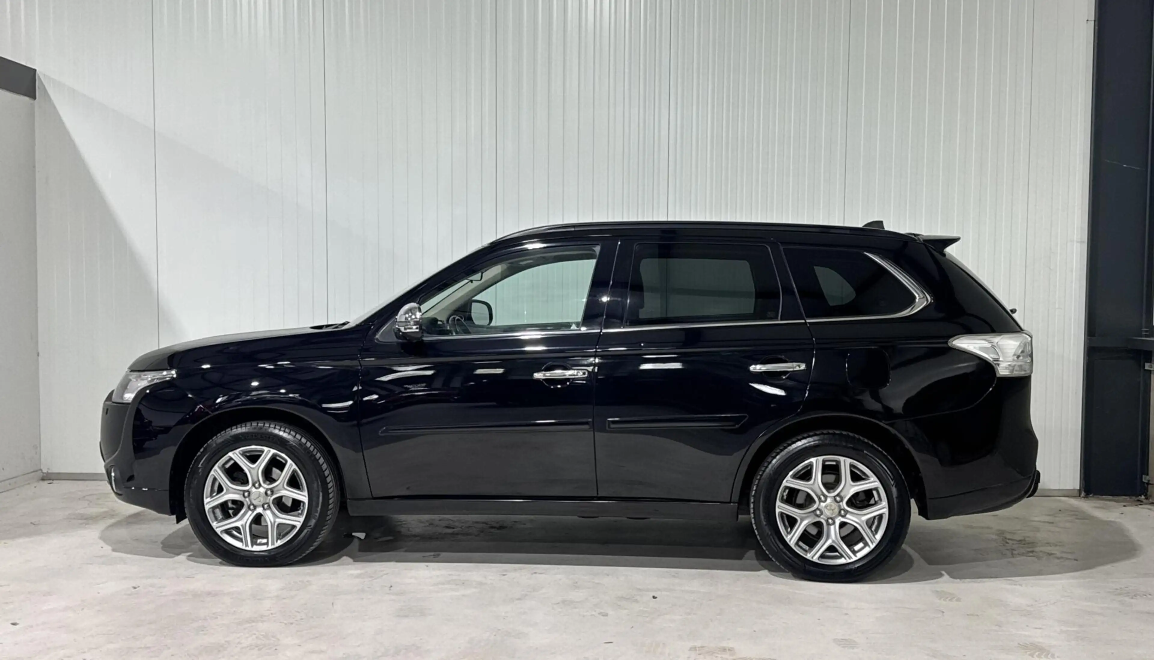 Mitsubishi Outlander 2.0 PHEV Instyle+|TREKHAAK|PANO|ACC| — photo 7