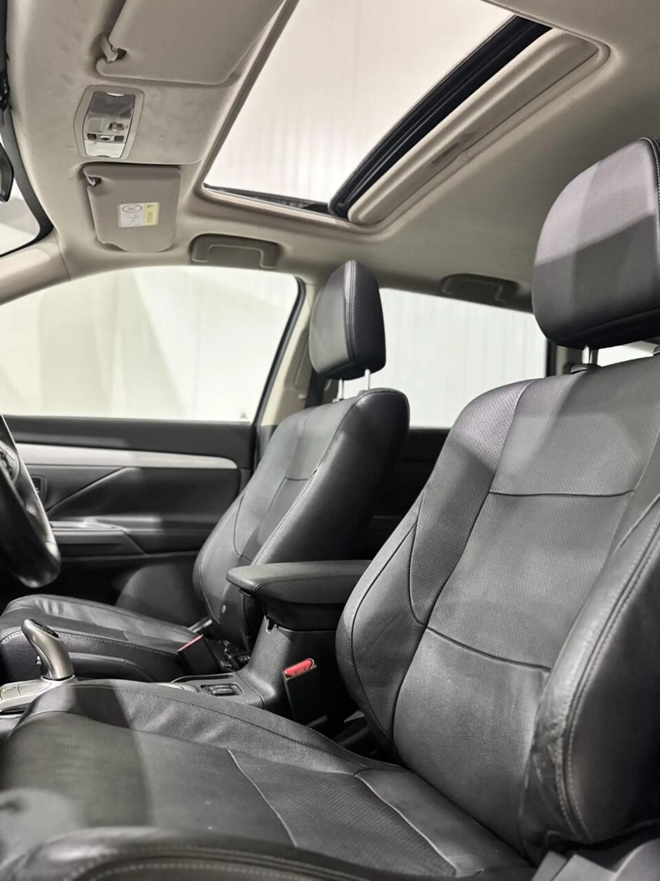 Mitsubishi Outlander 2.0 PHEV Instyle+|TREKHAAK|PANO|ACC| — photo 8
