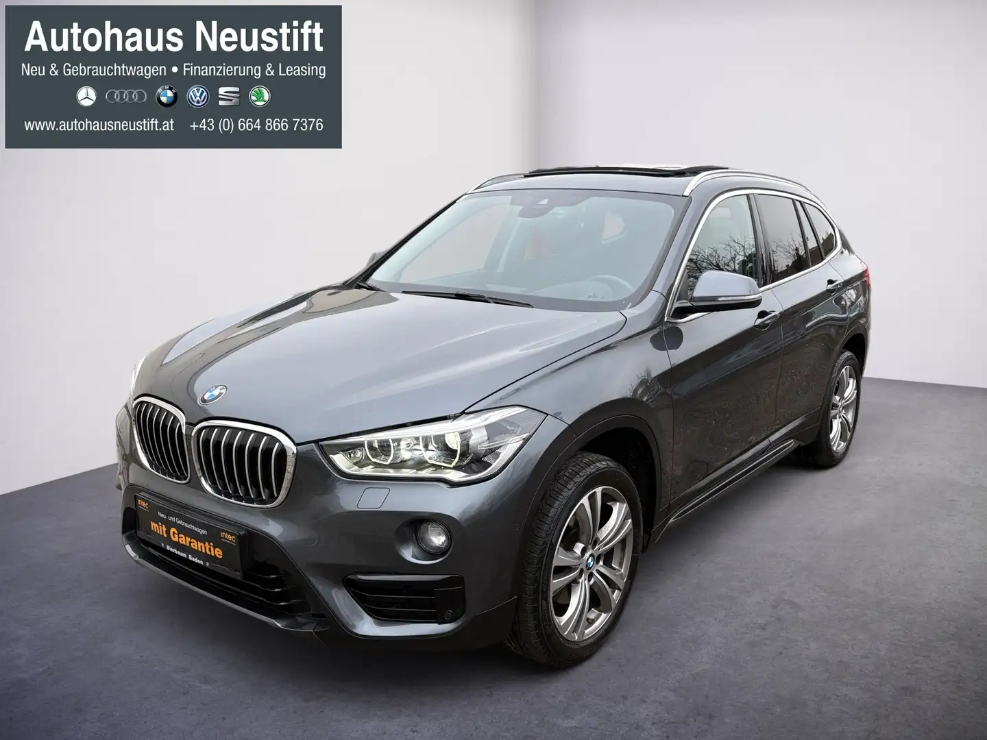 BMW X1 sDrive18d Sport Line Aut.# MwSt Ausweisbar Grau - 1