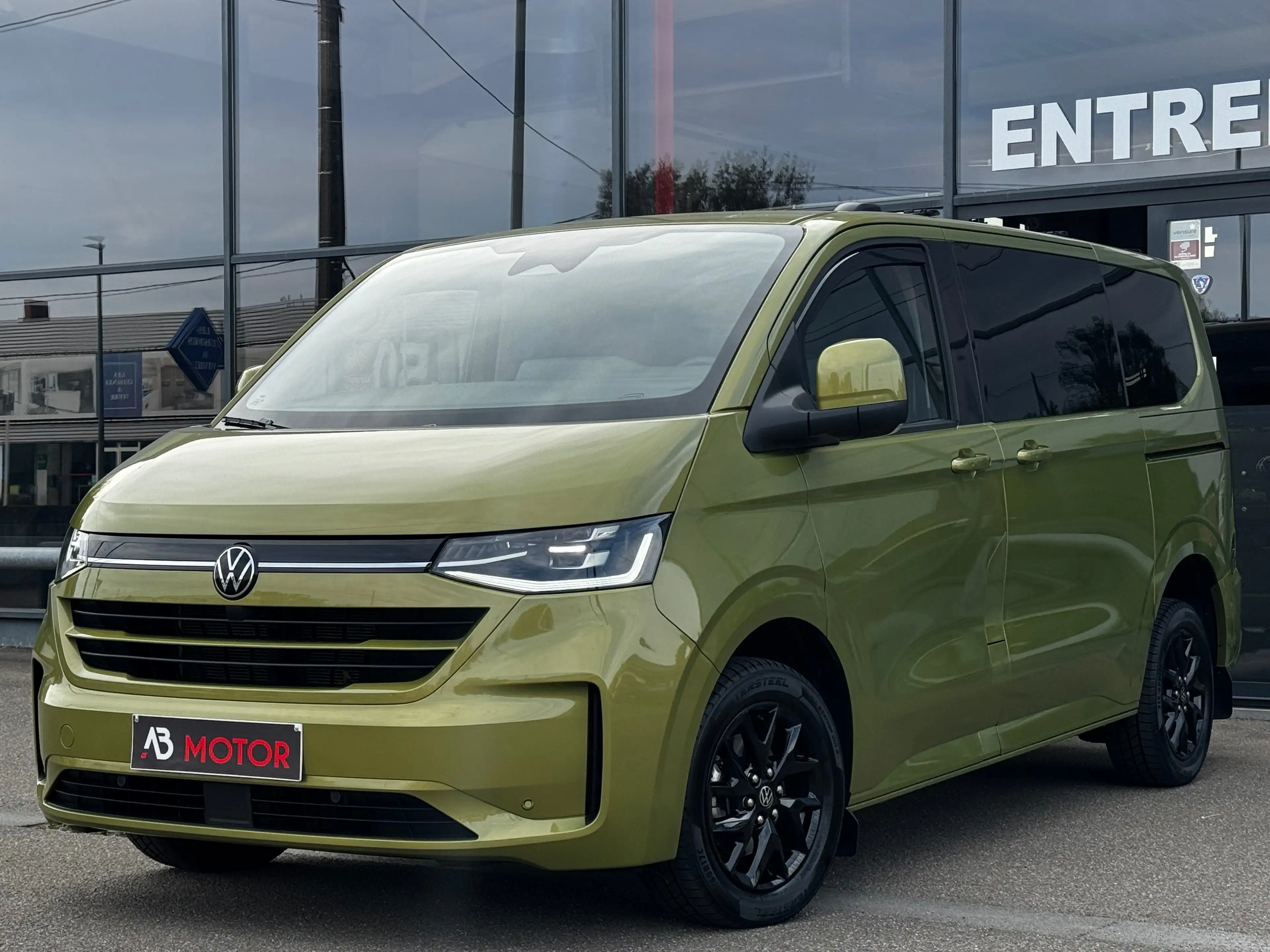 Volkswagen T7 Caravelle Caravelle 2.0 TDi DSG 150 CV 8 PLACES NEW MODEL FULL OPTIONS 1ER PROPRIETAIRE — photo 2