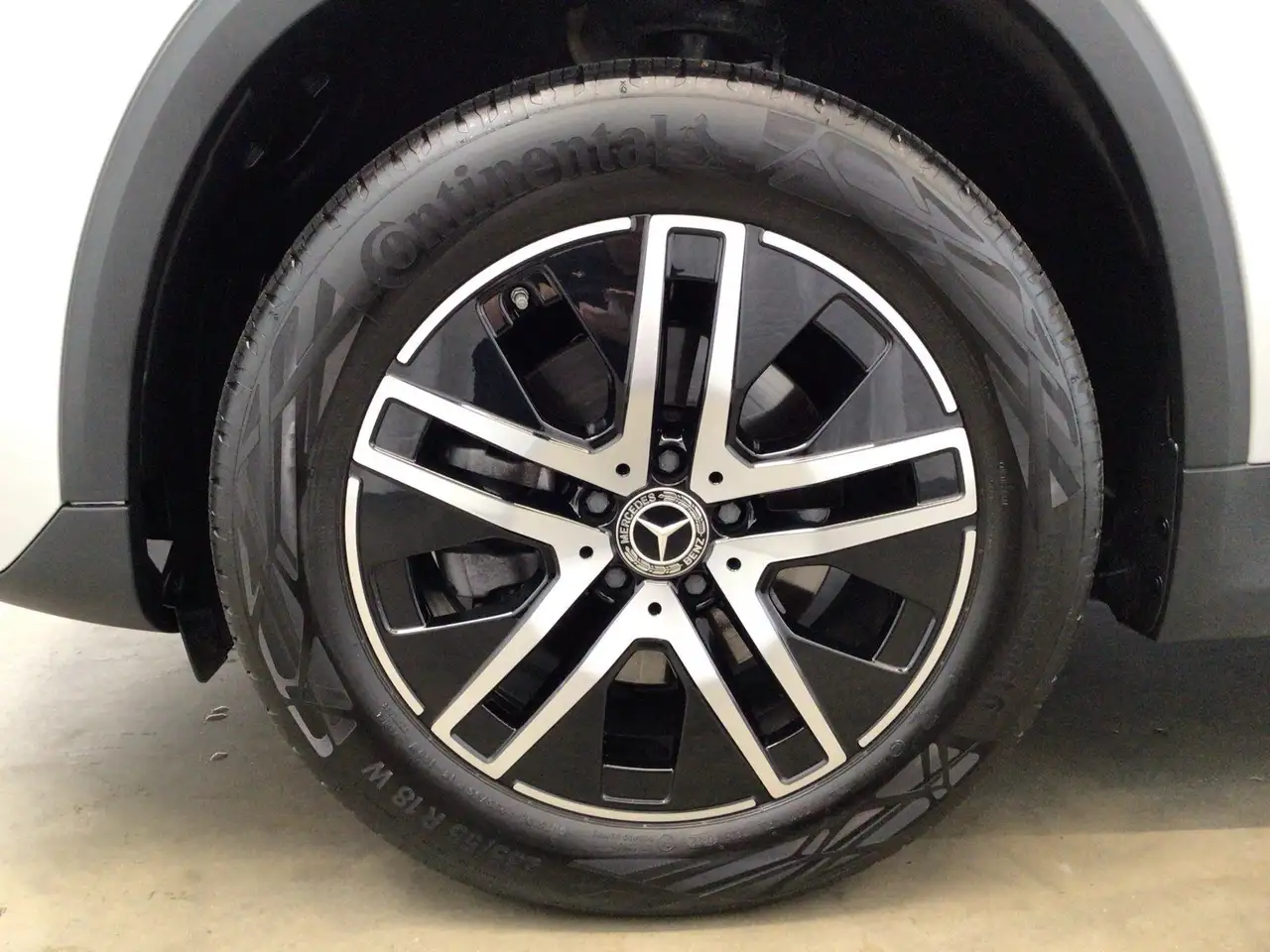 Mercedes-Benz GLA PROGRE BUSI MBUX+ SHZ KAMERA AHK LED DAB, миниатюра 6