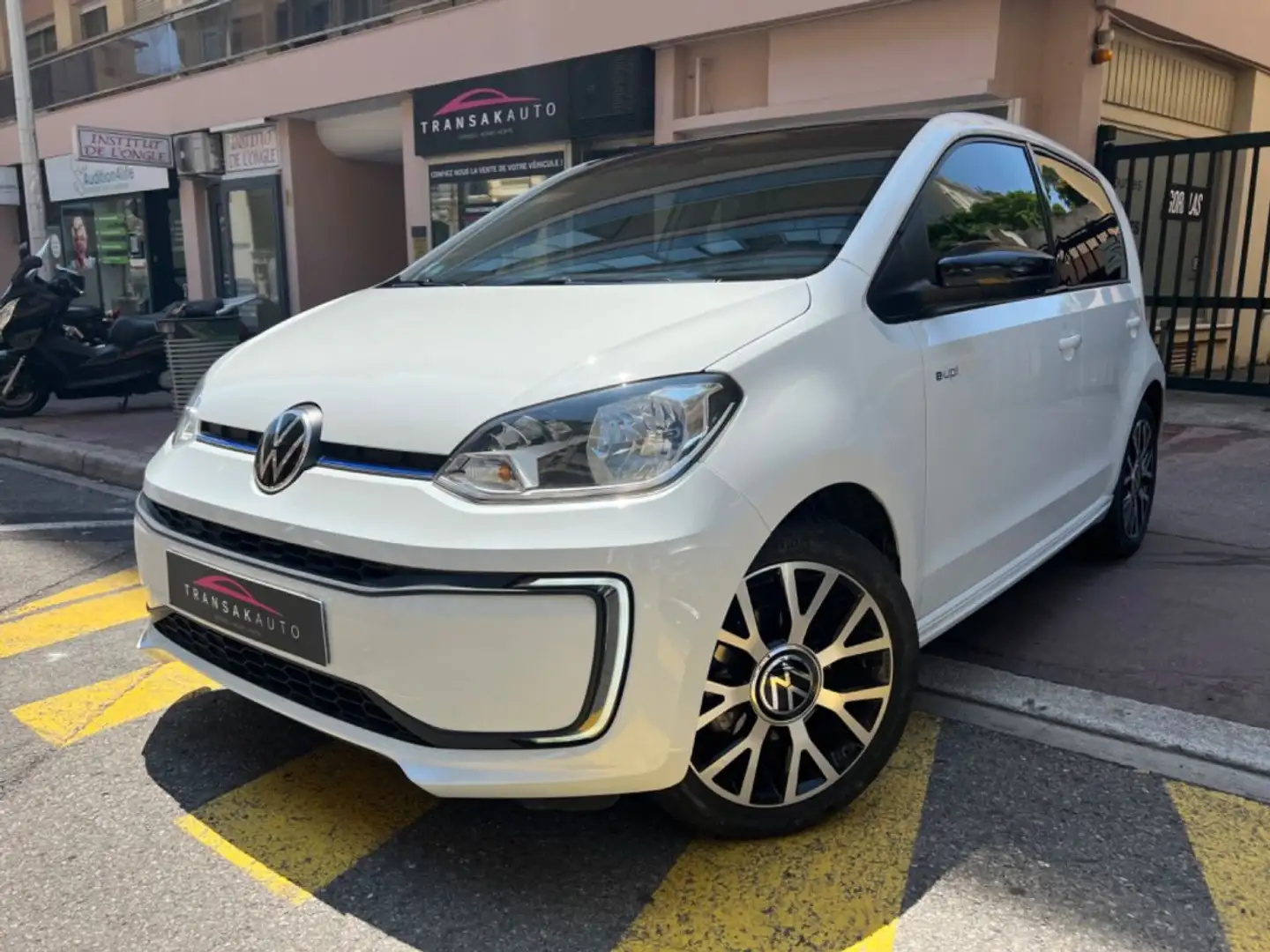 Volkswagen e-up! E-UP! 2.0 83 CV Bva Blanc - 1