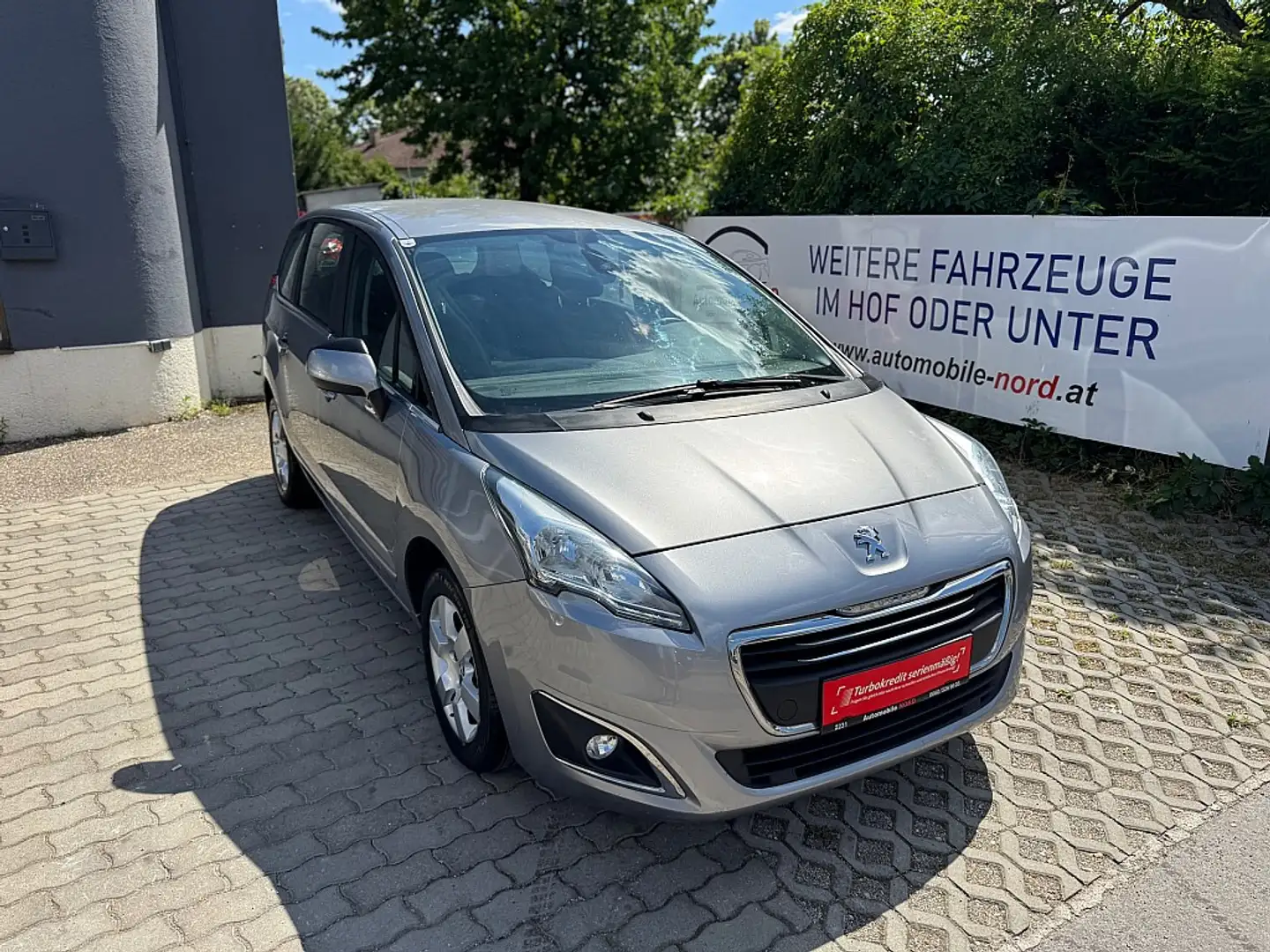 Peugeot 5008 1,6 BlueHDi 120 | AUTOMATIK | nur 80.000 KM |FA... Grigio - 2