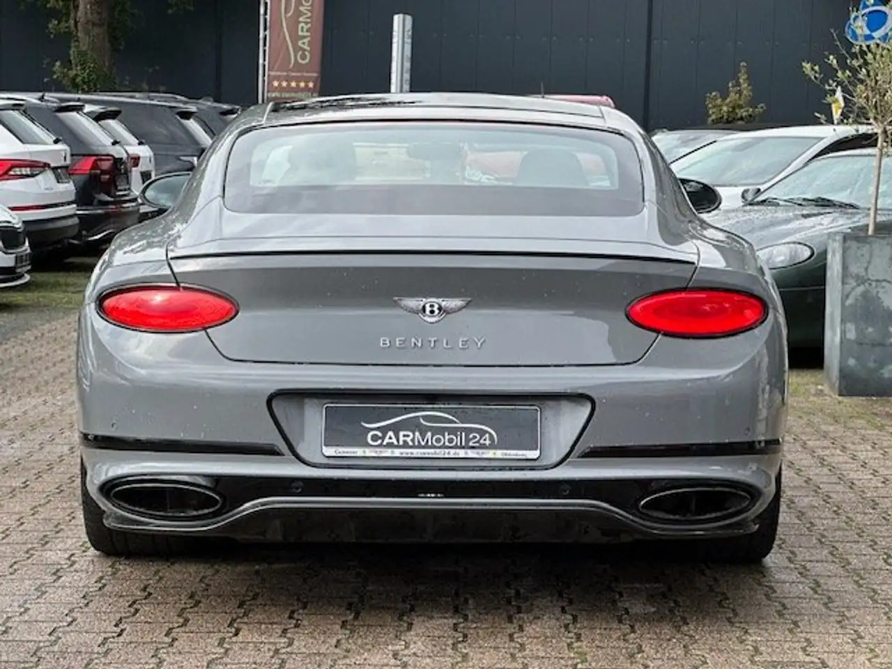 Bentley Continental 2021