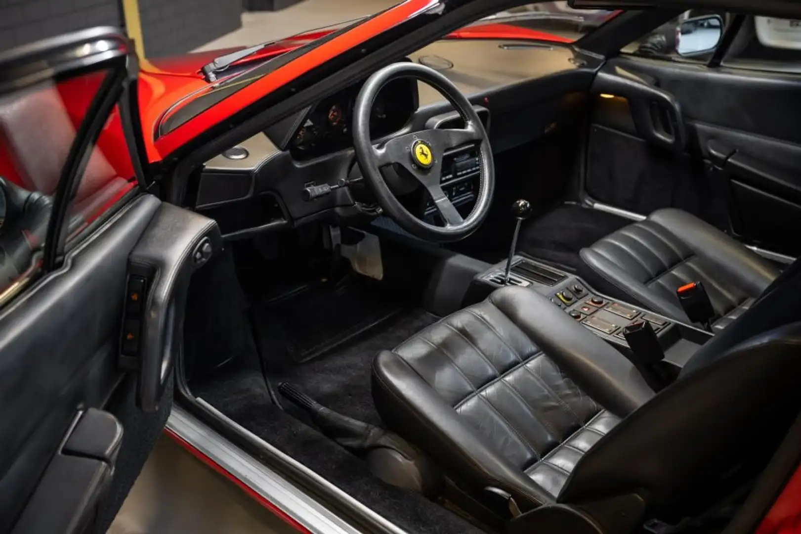 Ferrari GTB TURBO Roşu - 2
