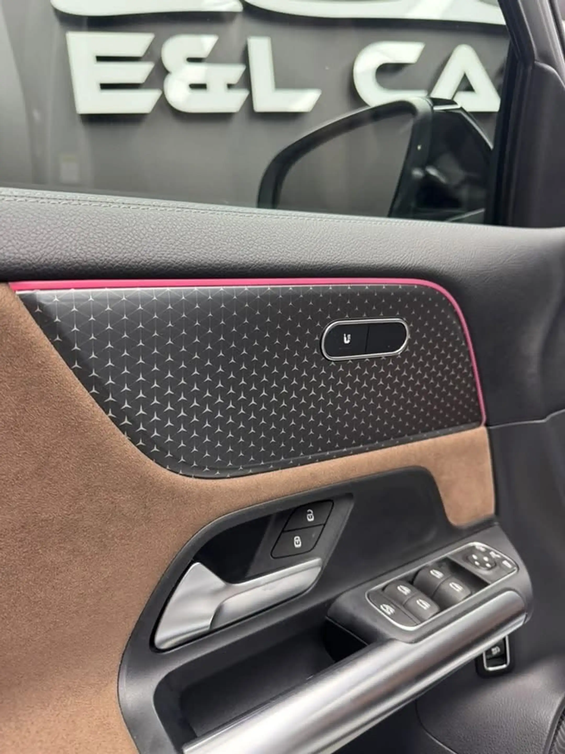 Mercedes-Benz GLA 180 GLA 180 d AMG Line **12 mois de garantie** — photo 14