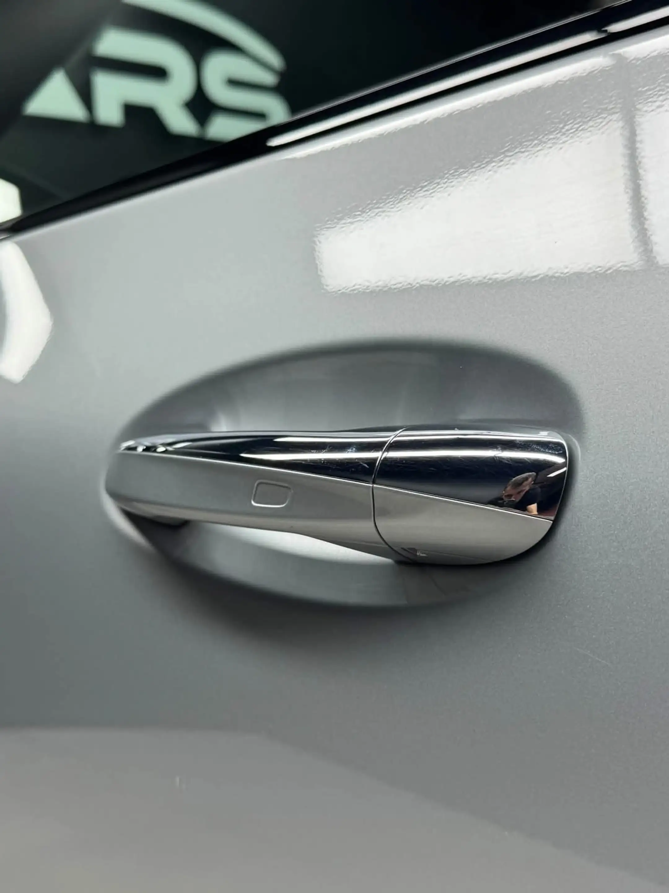 Mercedes-Benz GLA 180 GLA 180 d AMG Line **12 mois de garantie** — photo 7