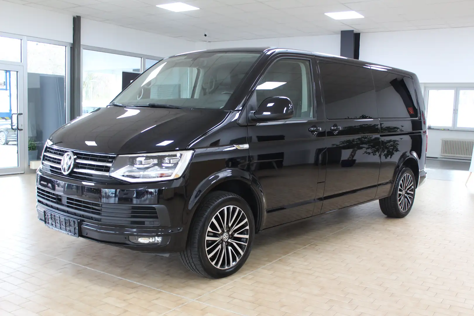 Volkswagen T6 Multivan Multivan Comfortline lang TDI *Alcantara / Tisch Zwart - 1