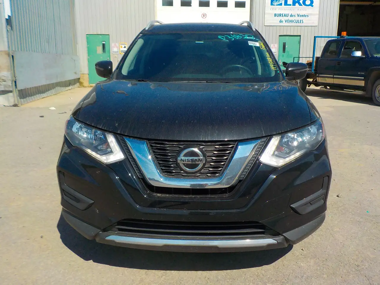 Nissan Rogue снимка Nissan Rogue