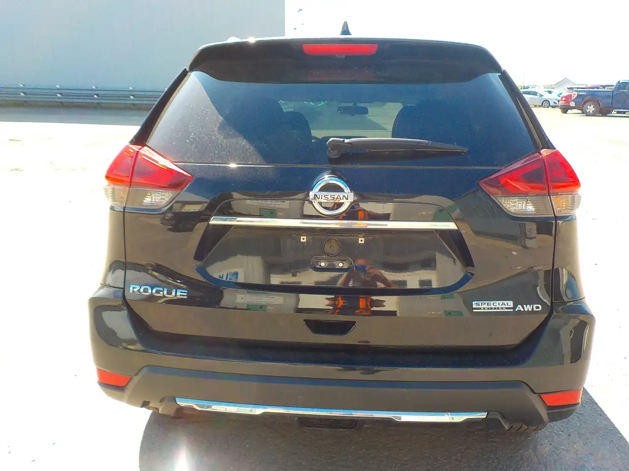 Nissan Rogue снимка Nissan Rogue