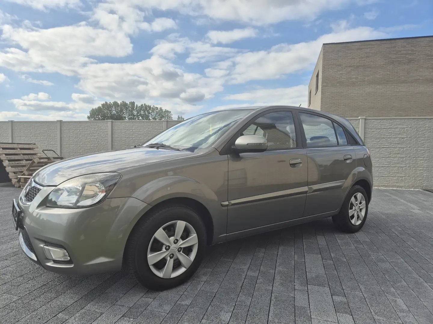 Kia Rio 1.5 CRDi Spirit - 2