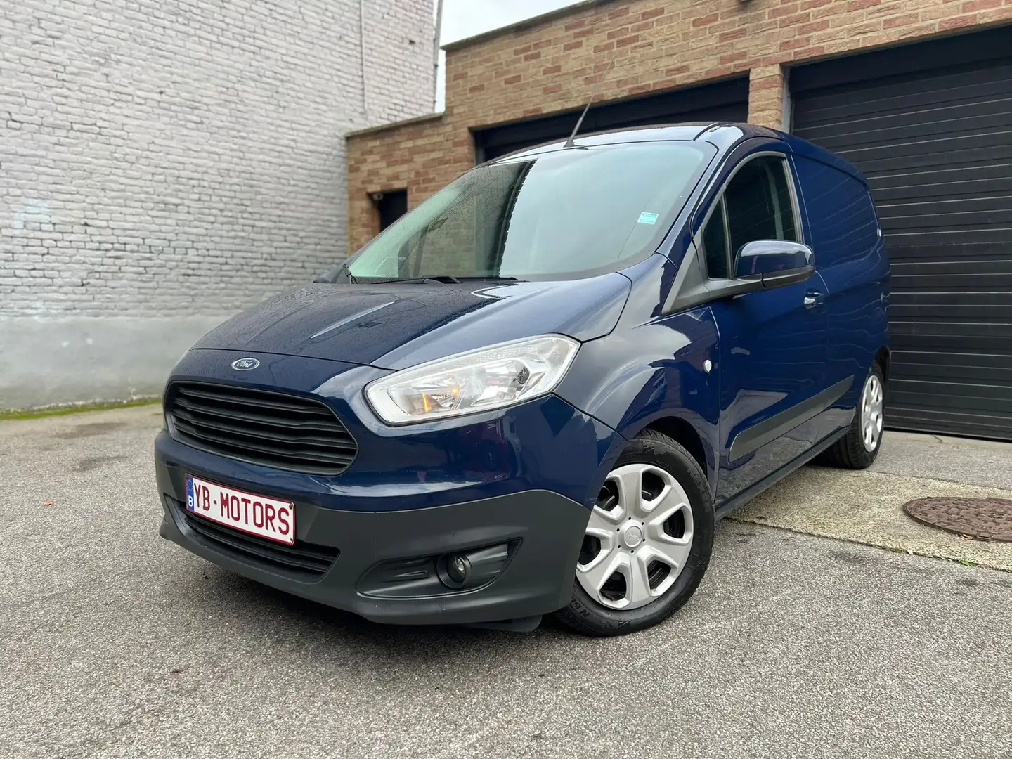 Ford Transit Courier 1.5 / EURO 6 / TVA DEDUCTIBLE / CAMERA / CLIM Blue - 1