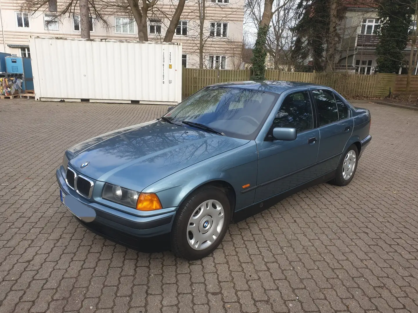 BMW 318 318i 2. Hand E36 Jahreswagenzustand 42tkm Grün - 1