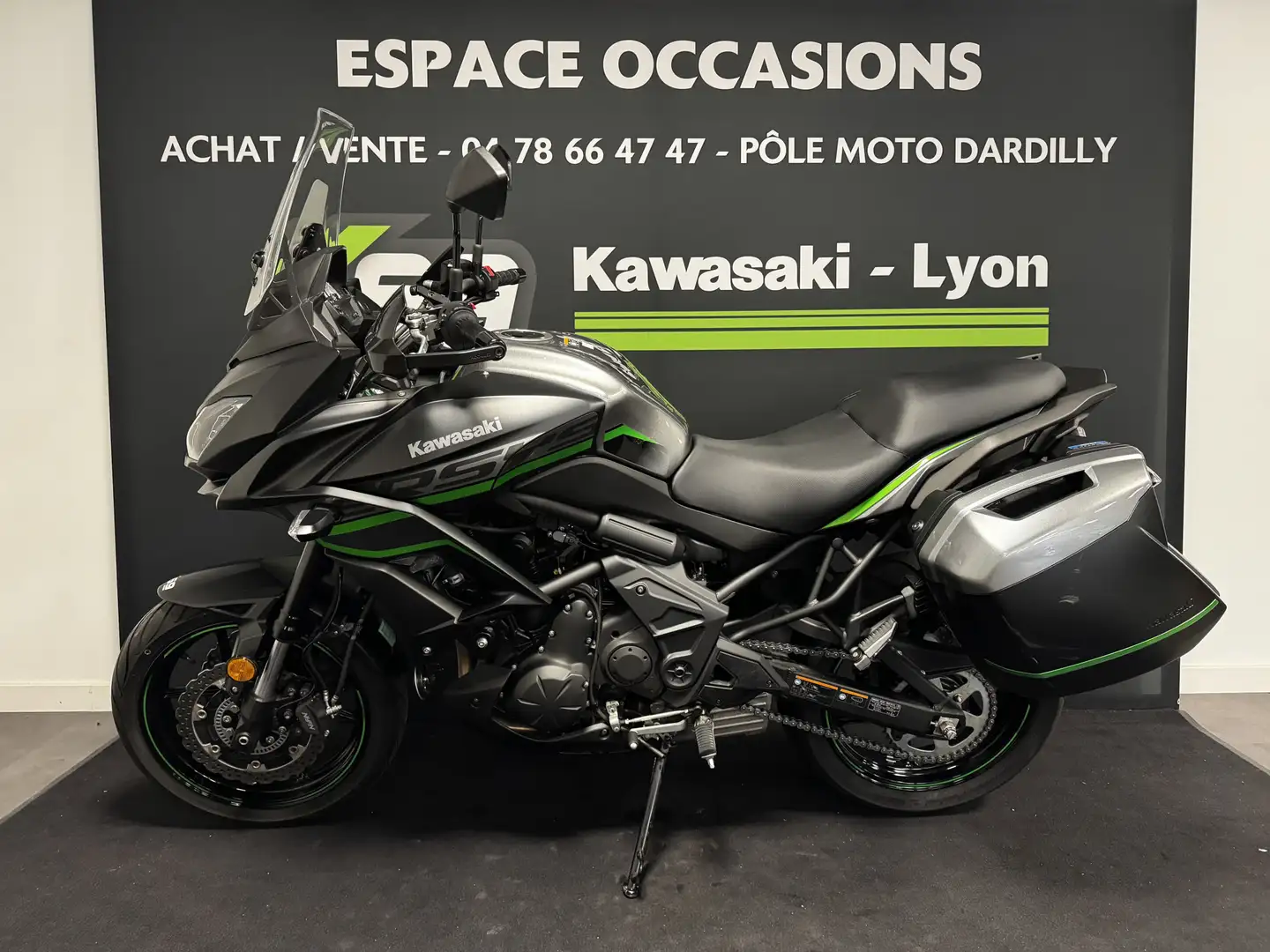 Kawasaki Versys 650 Gris - 2