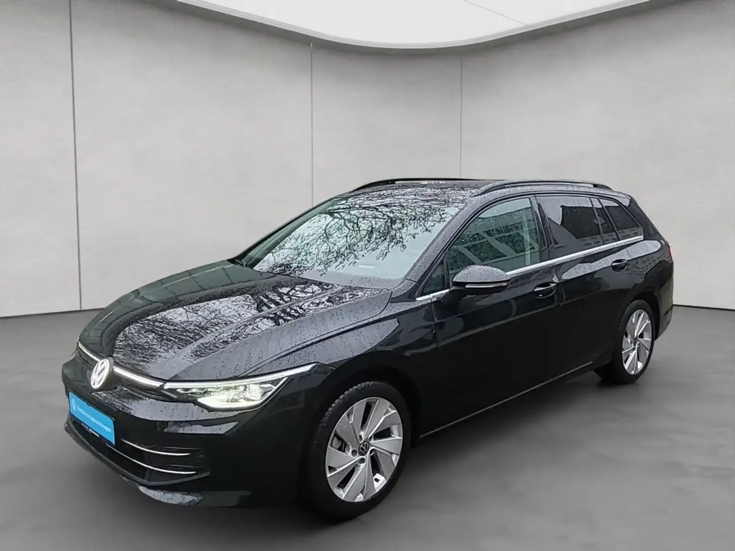 Volkswagen Golf VIII Variant Style 1.5 TSI HeadUp/Navi/Pano Schwarz - 2