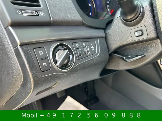 Hyundai i40 view 12